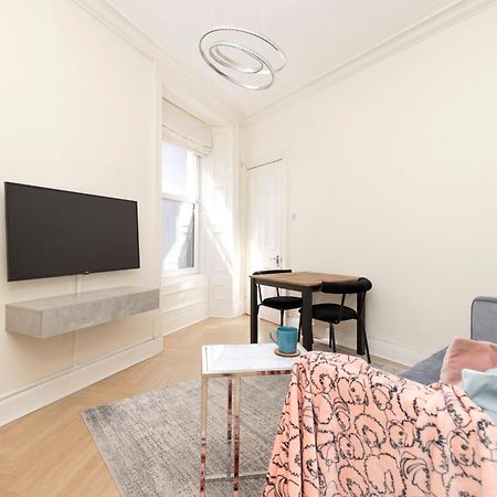 Appartement Joivy Modern Flat In City Centre - For Up To 3 Guests à Édimbourg Extérieur photo