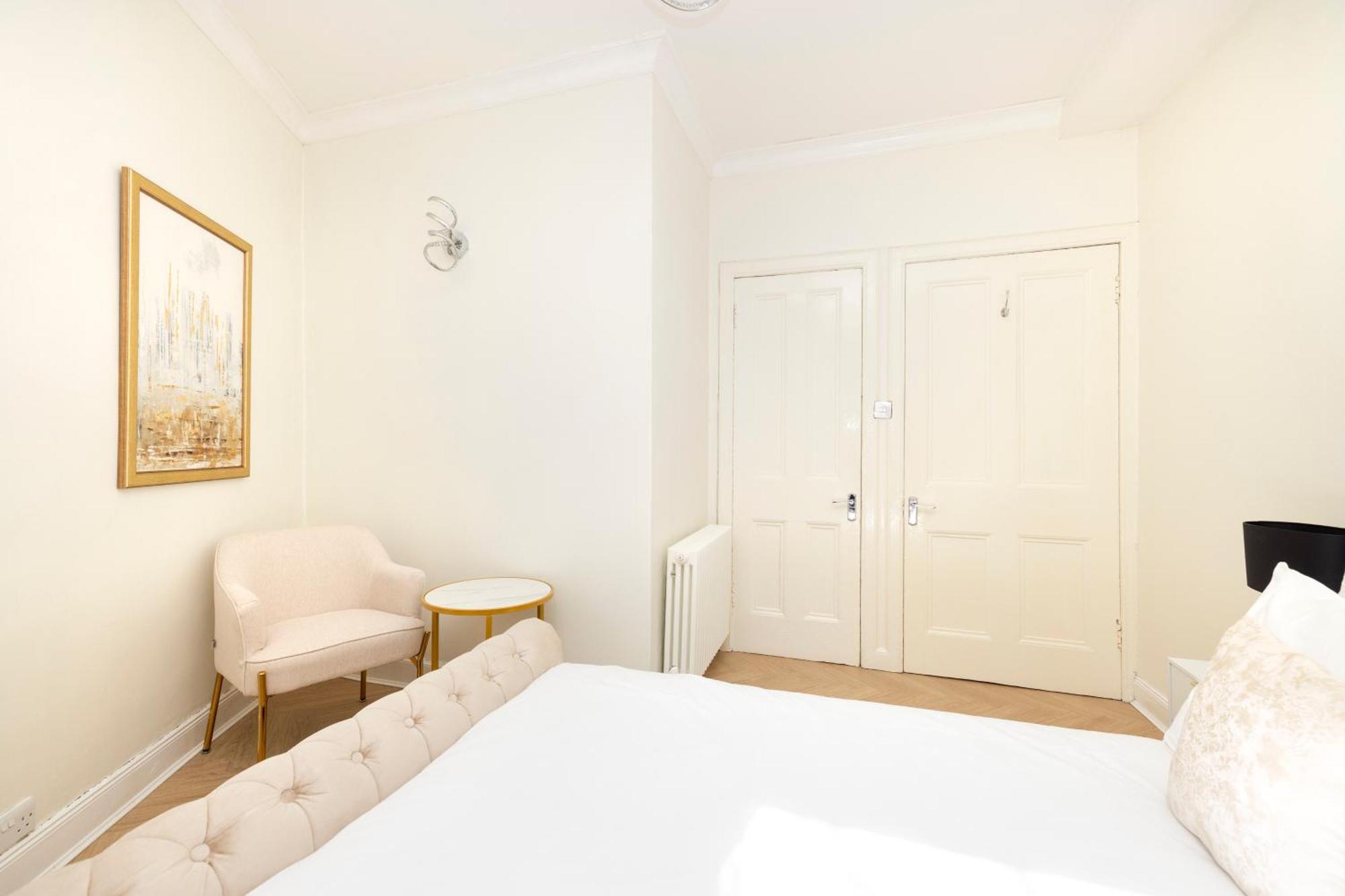 Appartement Joivy Modern Flat In City Centre - For Up To 3 Guests à Édimbourg Extérieur photo